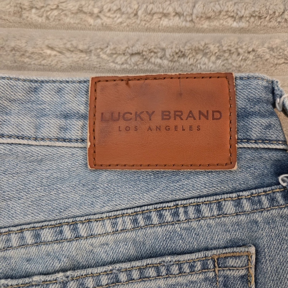 Lucky Brand Size 2 26 Distressed Denim Shorts Light Wash Frayed Boyfriend Short - Picture 7 of 8